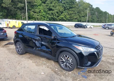 2023 Nissan Kicks Sv Xtronic Cvt z USA, uszkodzony, nr VIN 3N1CP5CV8PL514188